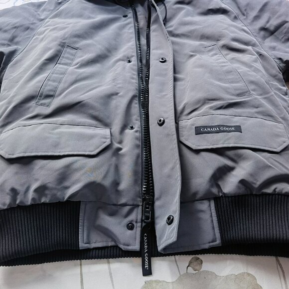 Canada Goose Men's Down Jacket - Picture 8 of 12